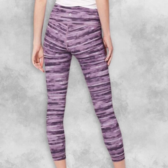 Lululemon Speed Up 21" Cropped Leggings Medium Rise Shadowed Smoked Mullberry W - Picture 2 of 6
